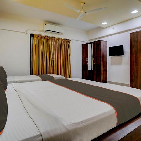 Rio Corporate House Hotel Мумбай Екстериор снимка