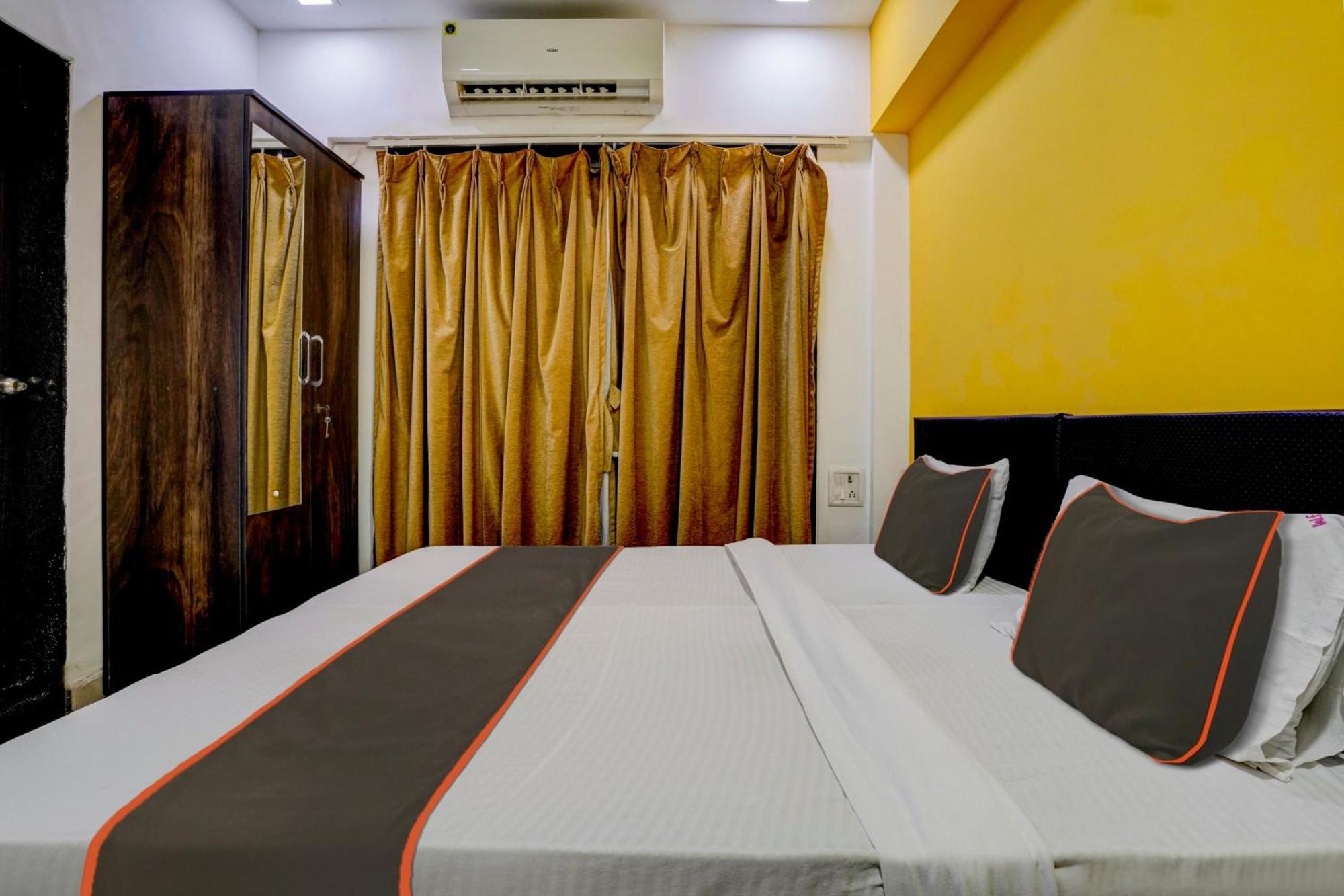 Rio Corporate House Hotel Мумбай Екстериор снимка